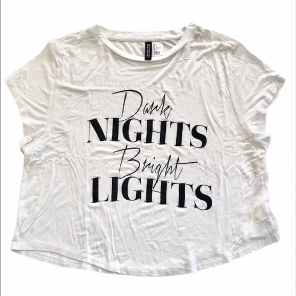 DIVIDED H&M White Printed Tee Crop Top Women’s Size Large - Picture 1 of 7